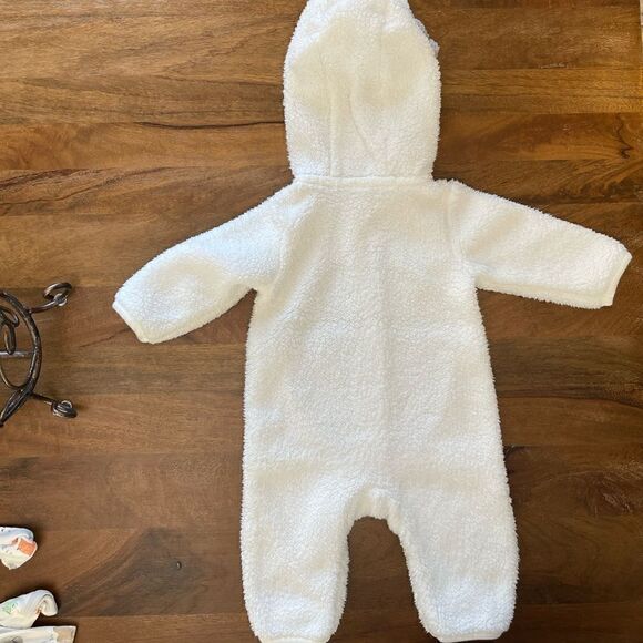 Carter's Fleece Puppy Onesie | SZ 3 months - Picture 3 of 8